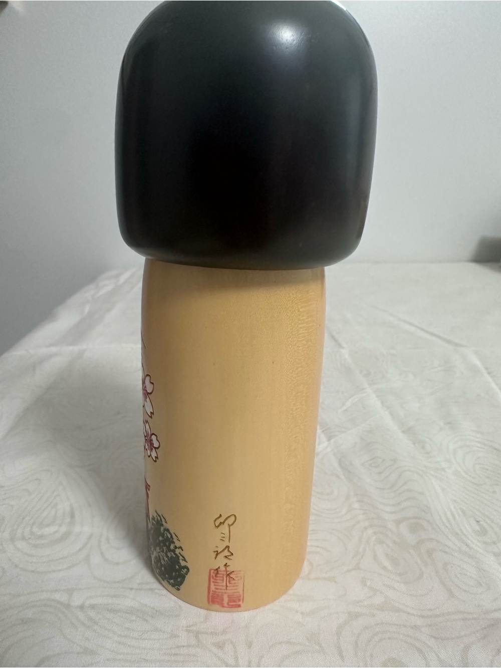 Authentic Usaburo Sosaku Japanese Kokeshi Doll, Mizuki wood - Picture 3 of 5